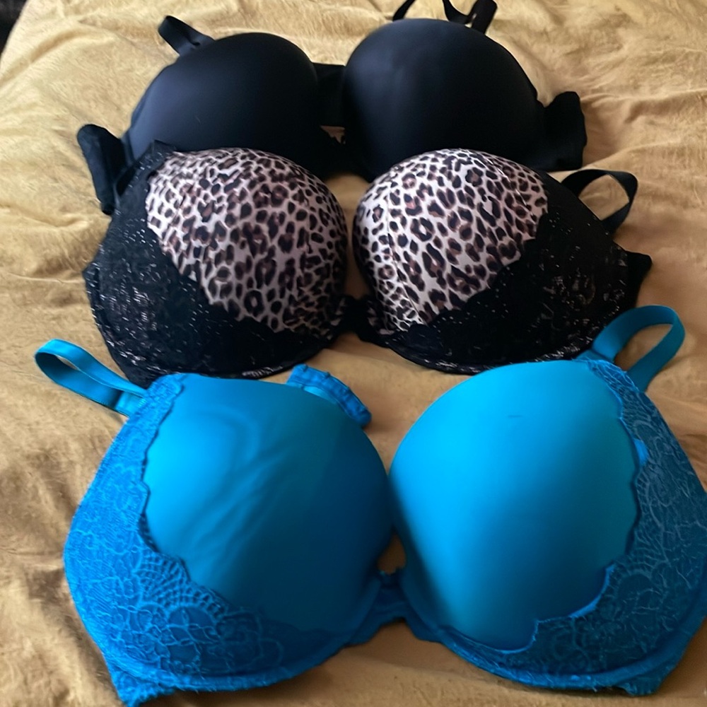Torrid bras -Only worn a few times -will sell as set 3 for 40 or 15$ a piece